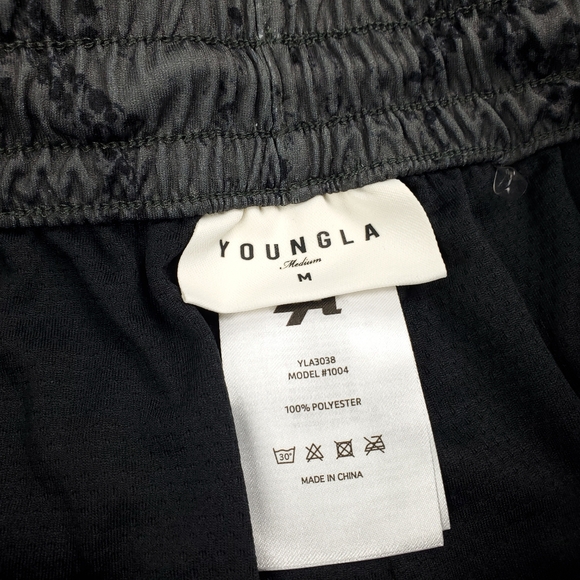 YoungLA Mesh Gym Shorts Mens Medium Skull Rose Snake Spellout Graphic Athletic - Picture 3 of 9